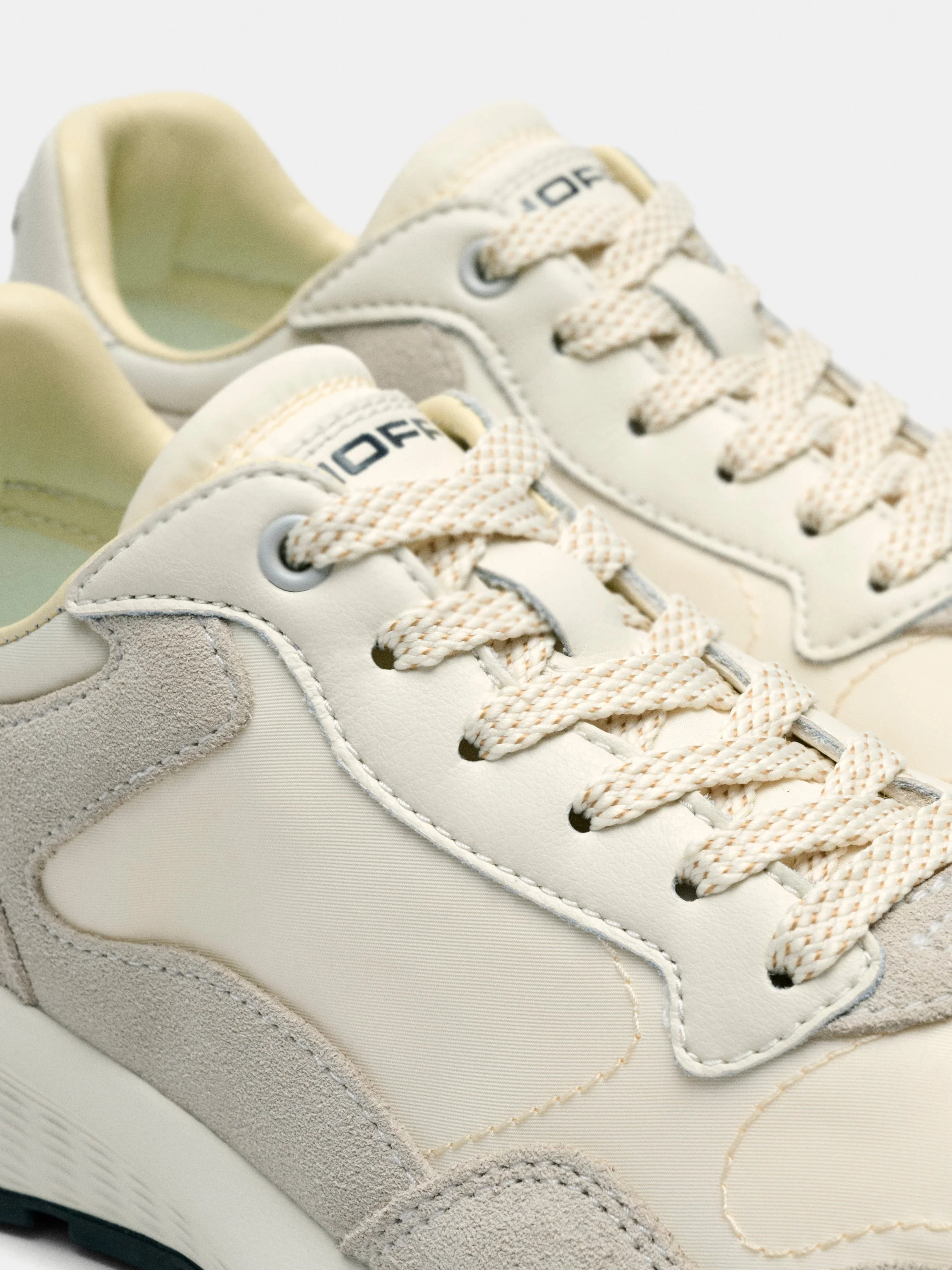 City MKII White - Image 3