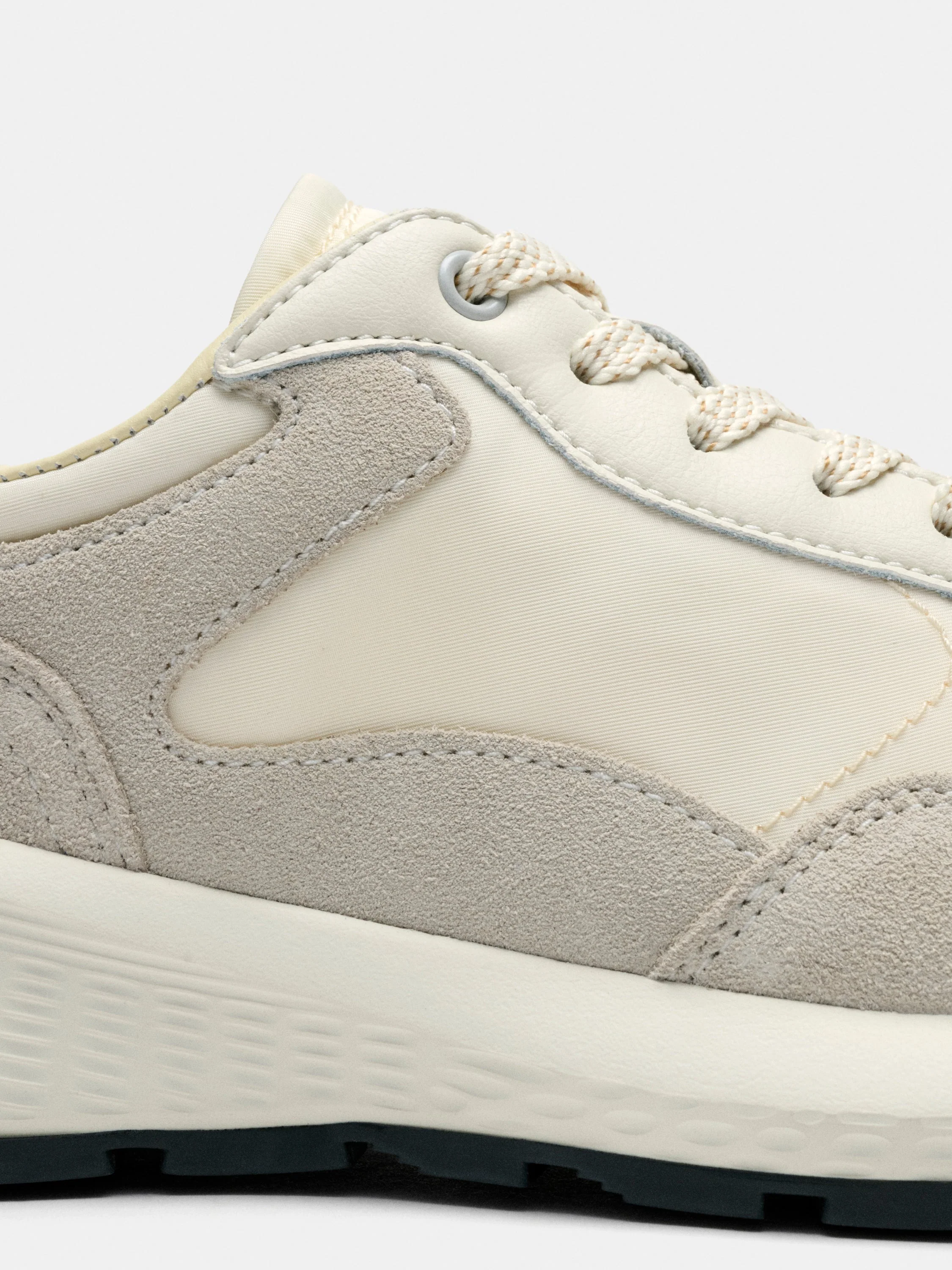 City MKII White - Image 4
