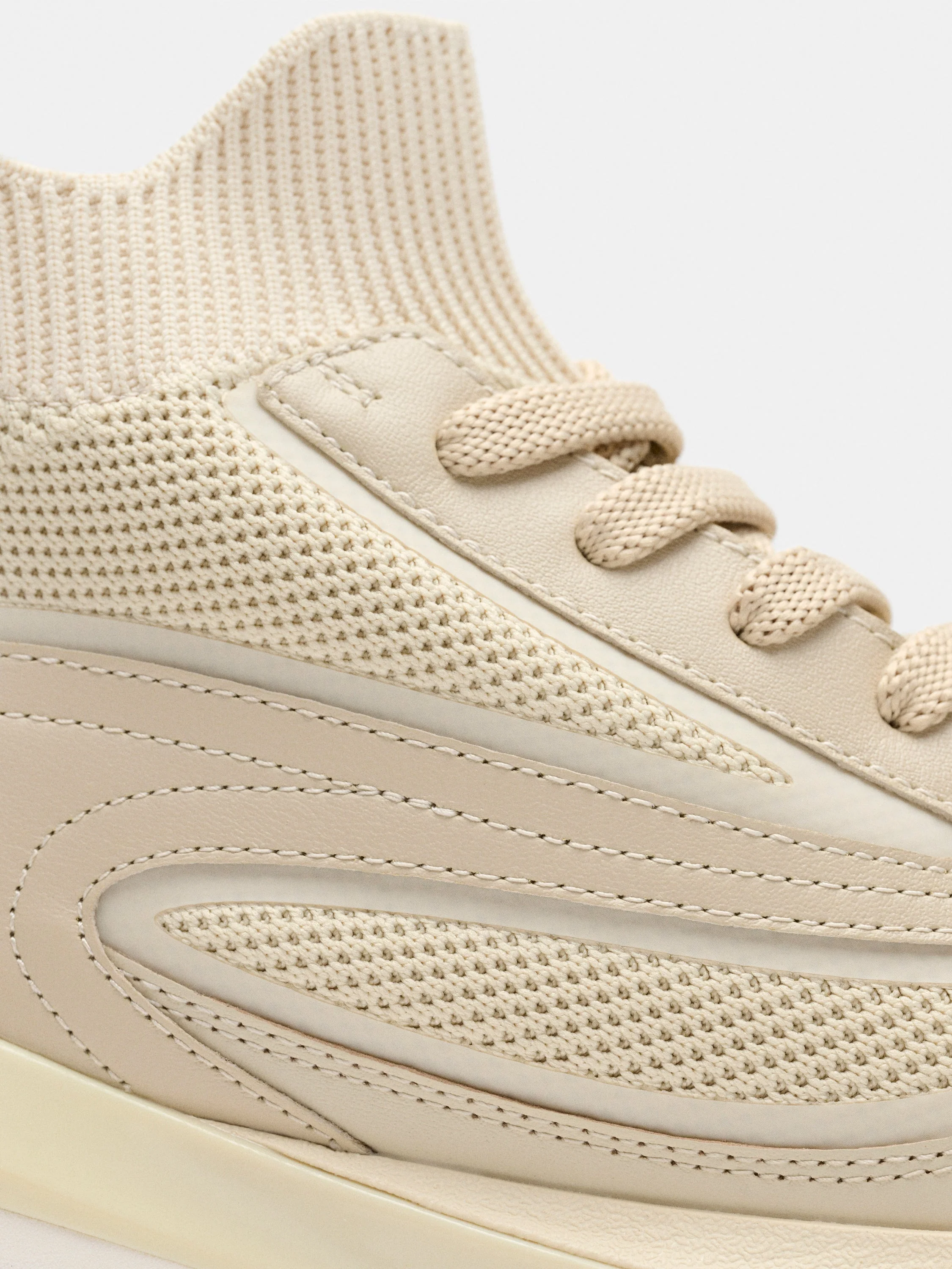 Seven Flyknit Runner Beige - Image 3