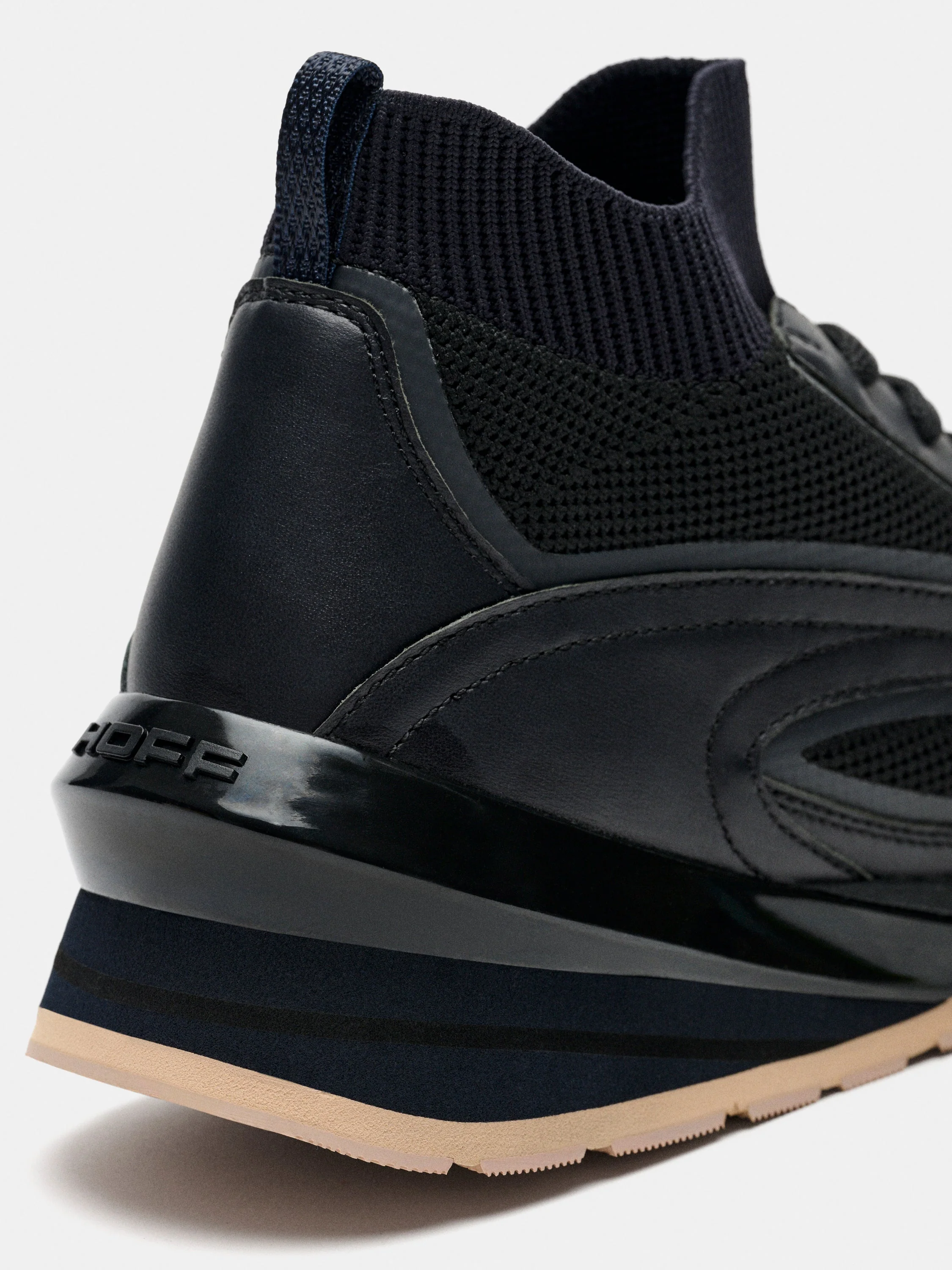 Seven Flyknit Runner Black - Image 4