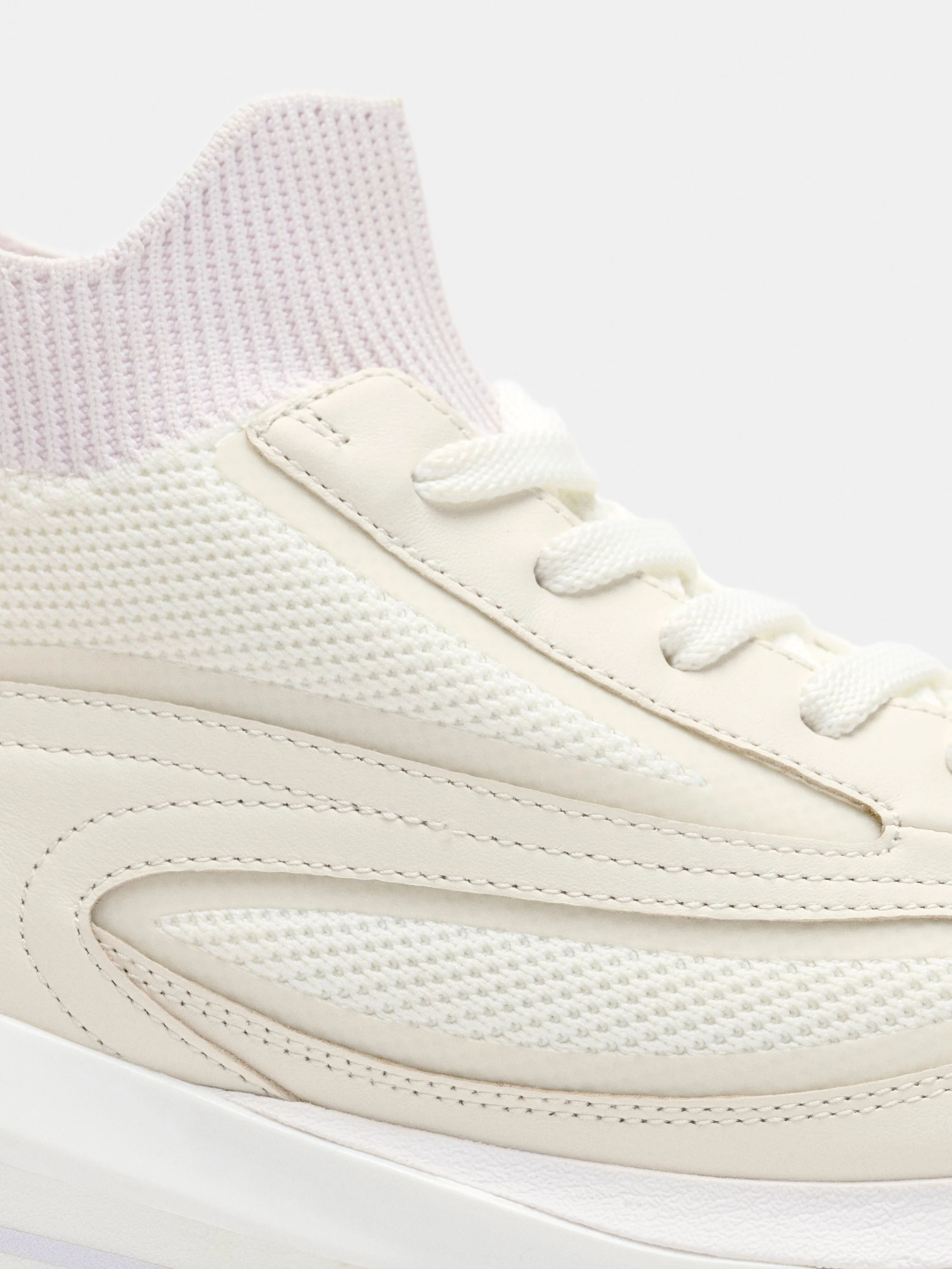 Seven Flyknit Runner Off White - Image 3